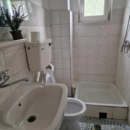 ゲストハウス Casa Domnica *
